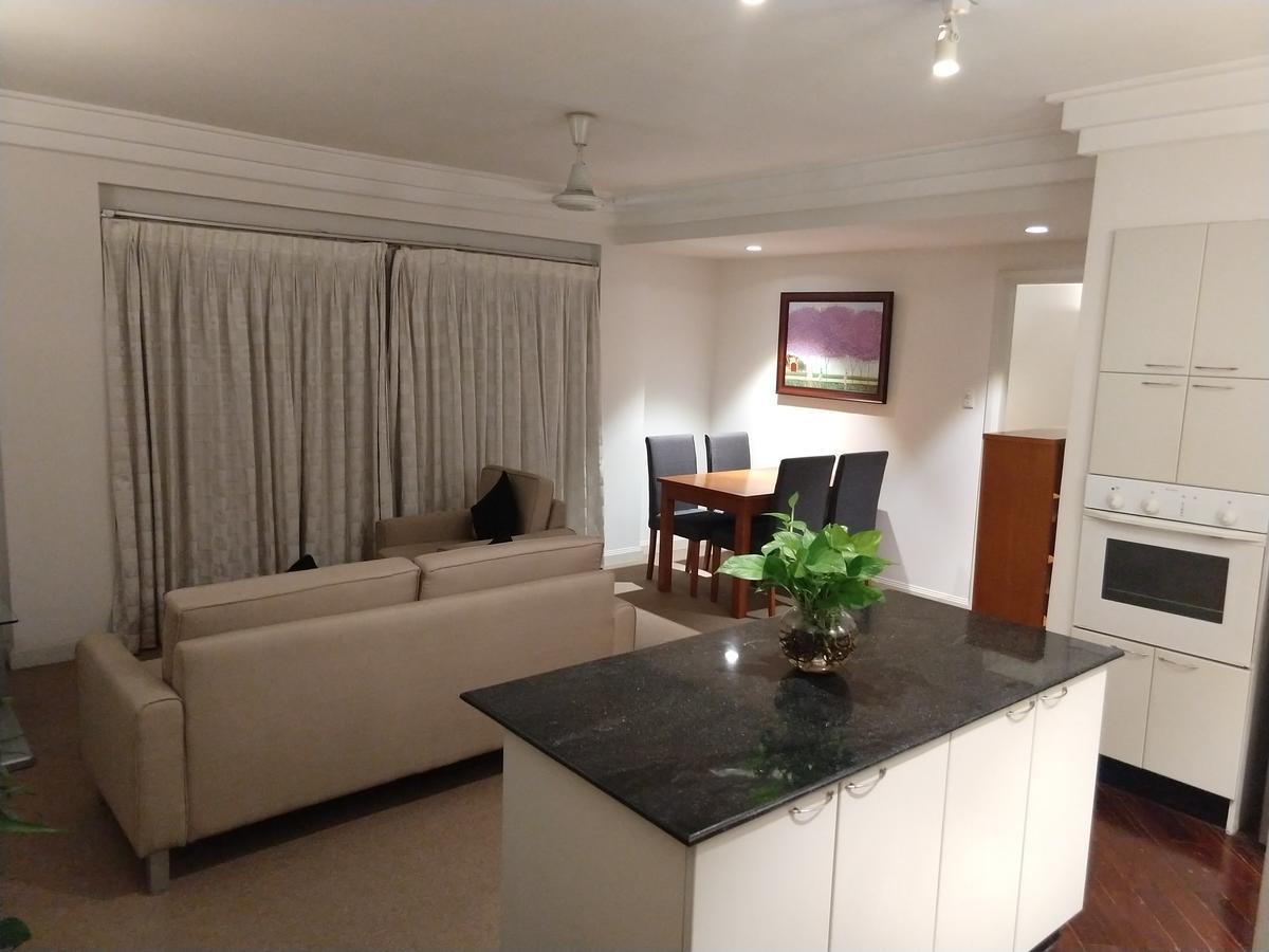 Downtown Retro Serviced Apartment Хошимин Экстерьер фото