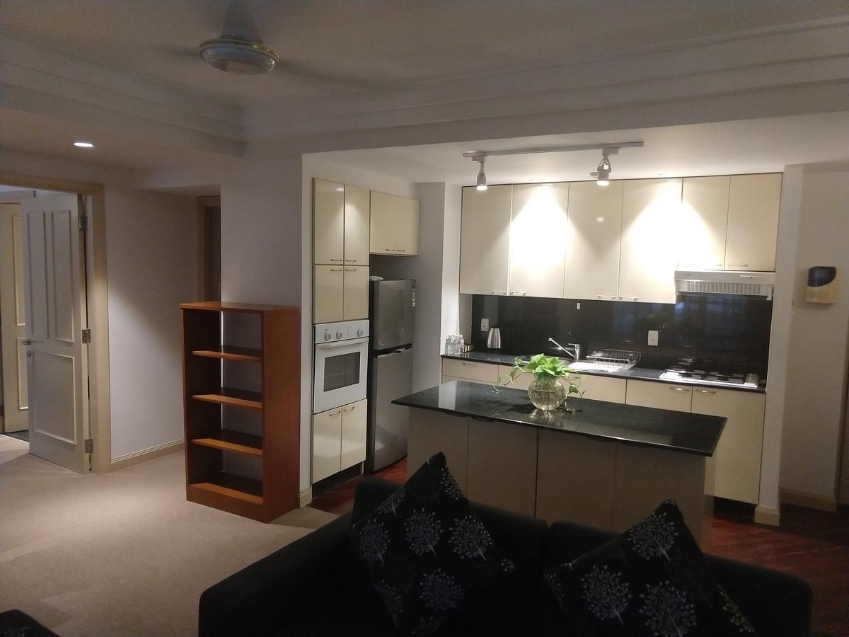 Downtown Retro Serviced Apartment Хошимин Экстерьер фото