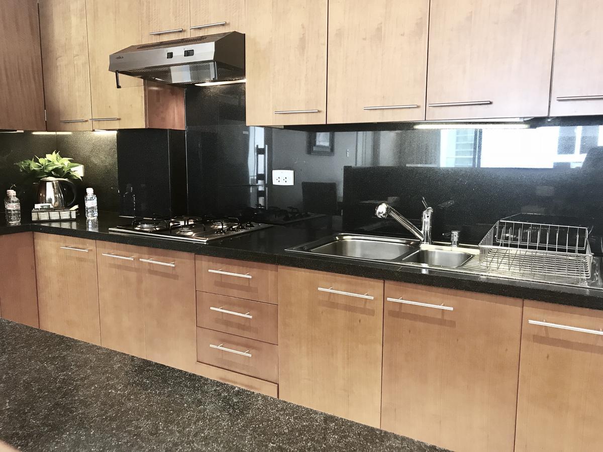 Downtown Retro Serviced Apartment Хошимин Экстерьер фото