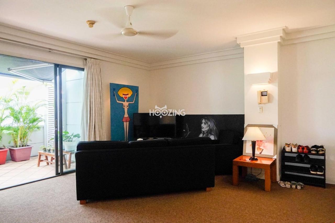 Downtown Retro Serviced Apartment Хошимин Экстерьер фото